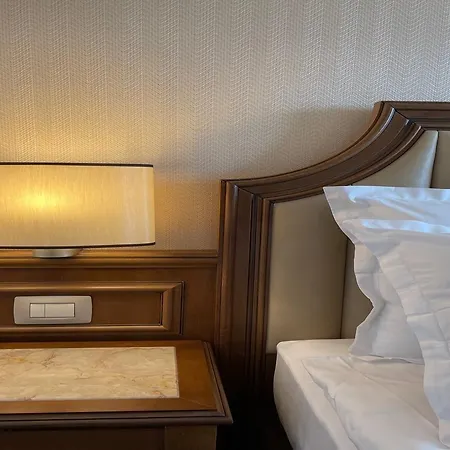 Astoria Grand 4*
