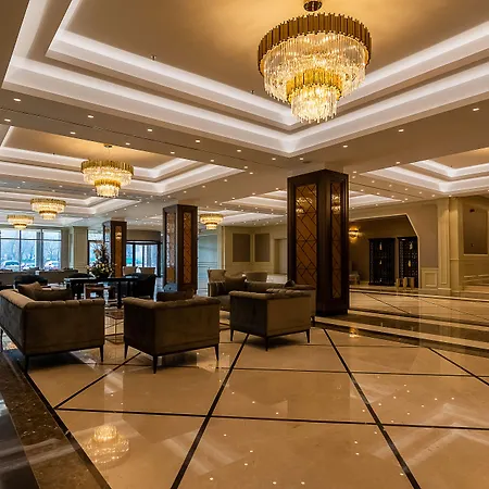 Astoria Grand 4*