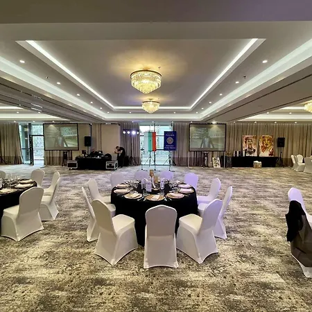 Ξενοδοχείο Astoria Grand