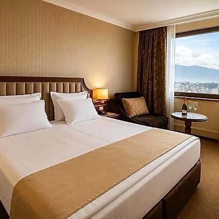 Astoria Grand Hotel