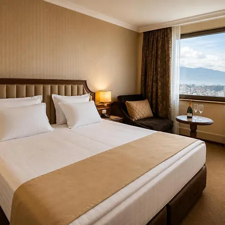 Отель Astoria Grand 4*