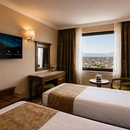 Astoria Grand 4*
