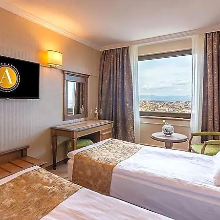 Hotel Astoria Grand 4*