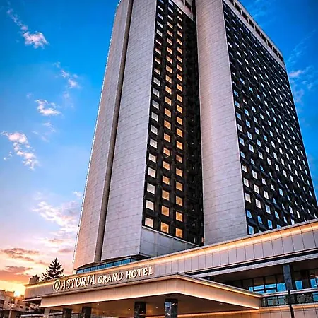 Astoria Grand Отель 4*