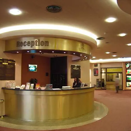 Astoria Grand Отель