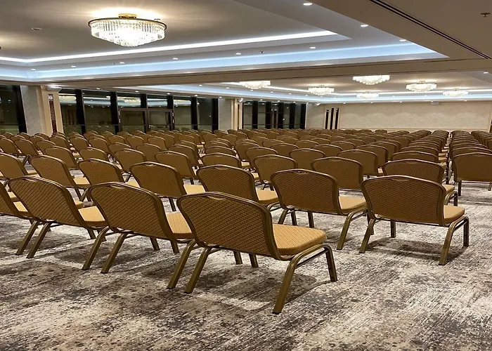 Astoria Grand Ξενοδοχείο 4*