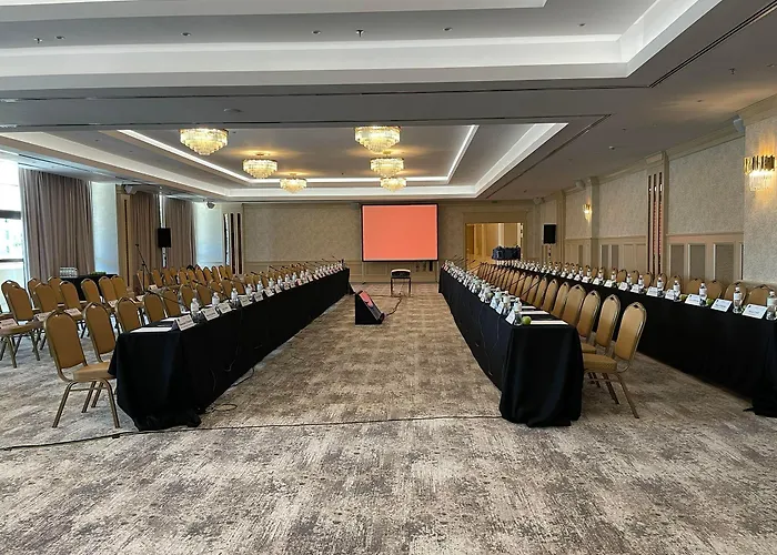 Astoria Grand Ξενοδοχείο 4*