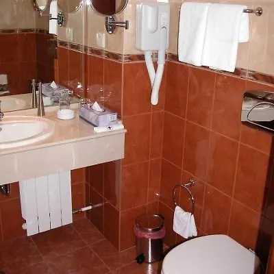 Ξενοδοχείο Astoria Grand 4*