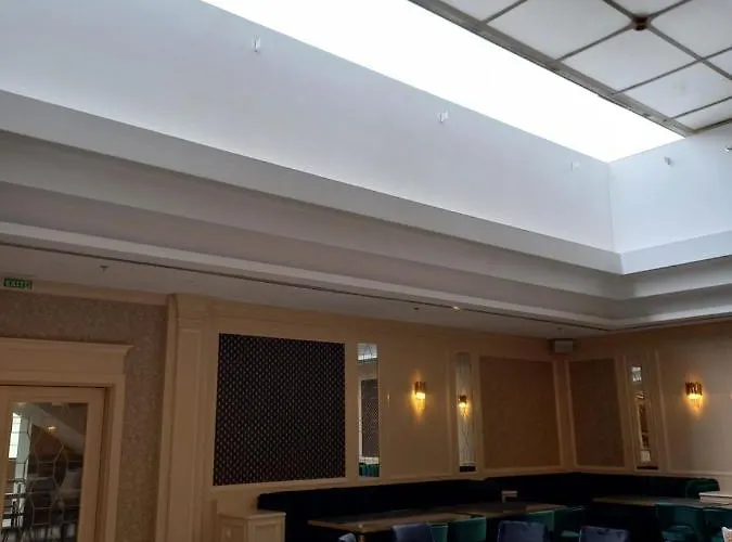 Astoria Grand Hotel 4*