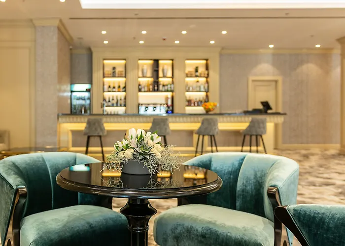 Astoria Grand Sofía