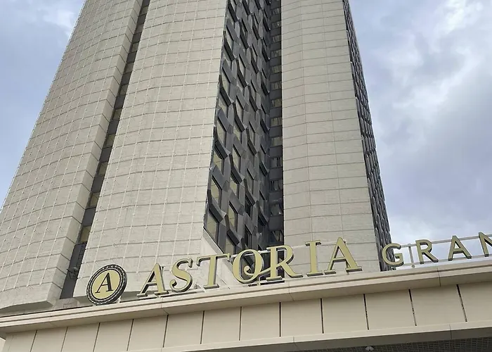 Hotel Astoria Grand 4*