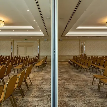 Ξενοδοχείο Astoria Grand