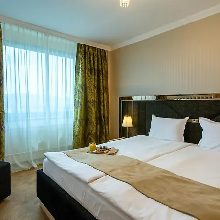 فندق Astoria Grand