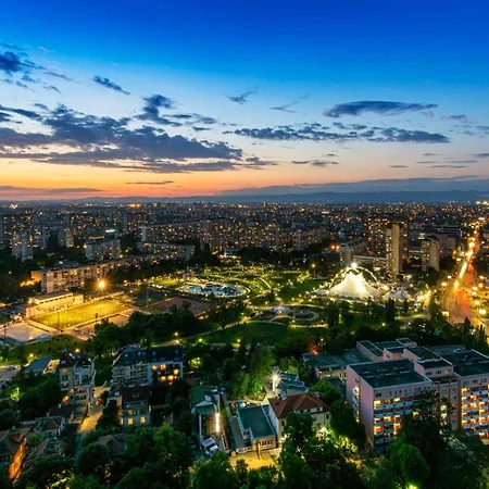 فندق Astoria Grand 4*