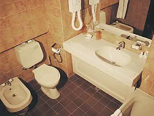 Astoria Grand Ξενοδοχείο 4*